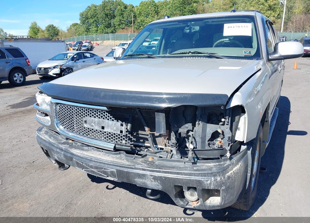 2005 GMC YUKON DENALI VIN: 1GKEK63U95J152804