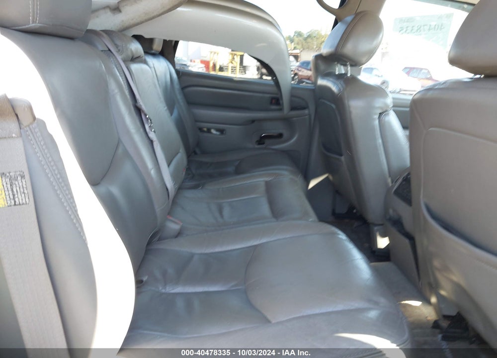 2005 GMC YUKON DENALI VIN: 1GKEK63U95J152804