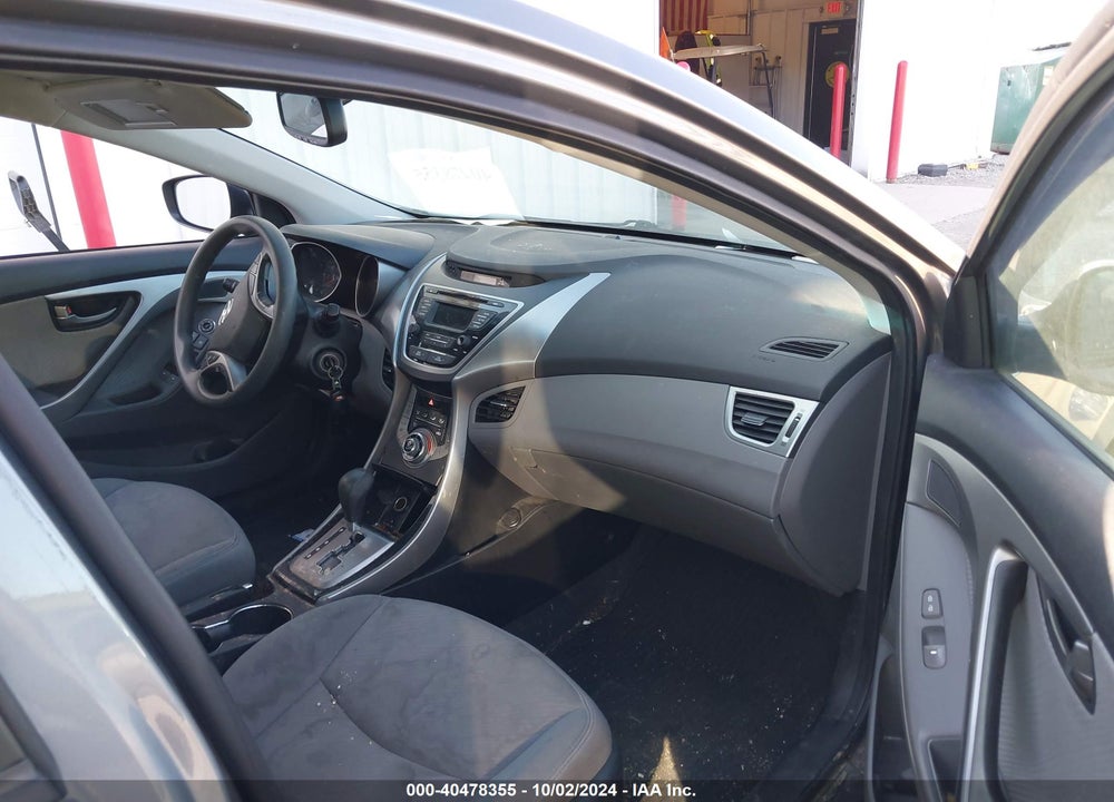 2013 HYUNDAI ELANTRA GLS VIN: 5NPDH4AE7DH375078