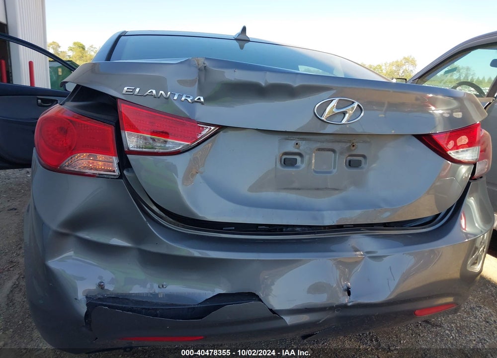 2013 HYUNDAI ELANTRA GLS VIN: 5NPDH4AE7DH375078