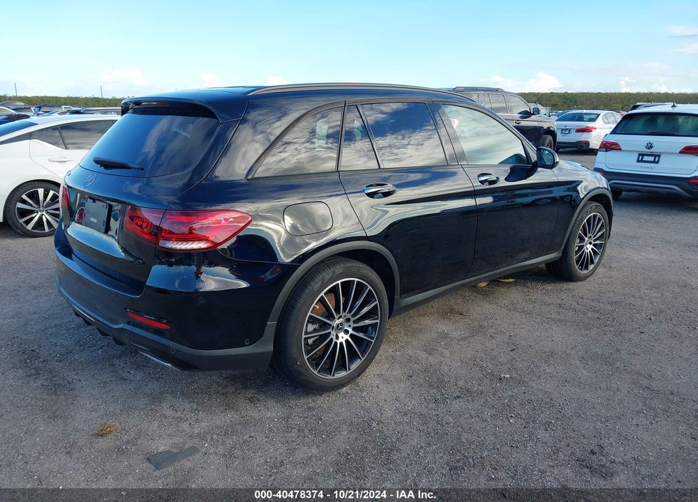 2022 MERCEDES-BENZ GLC 300 SUV VIN: W1N0G8DB5NV344318