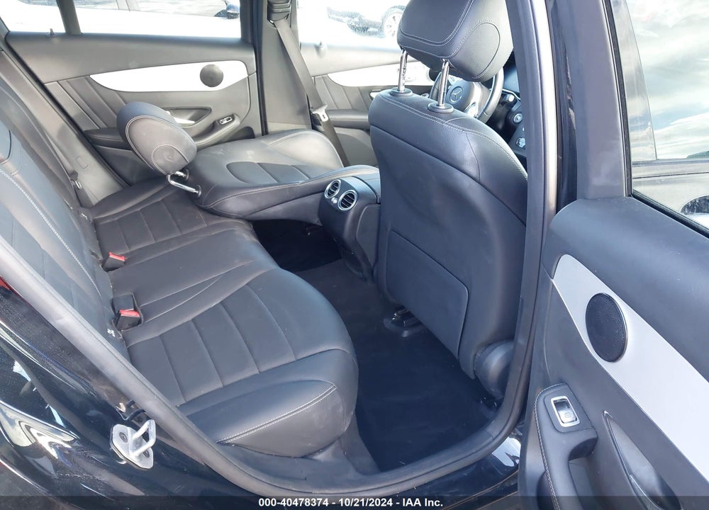 2022 MERCEDES-BENZ GLC 300 SUV VIN: W1N0G8DB5NV344318
