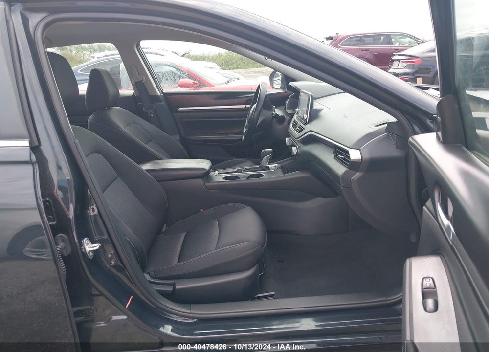 2022 NISSAN ALTIMA SV FWD VIN: 1N4BL4DV7NN377163