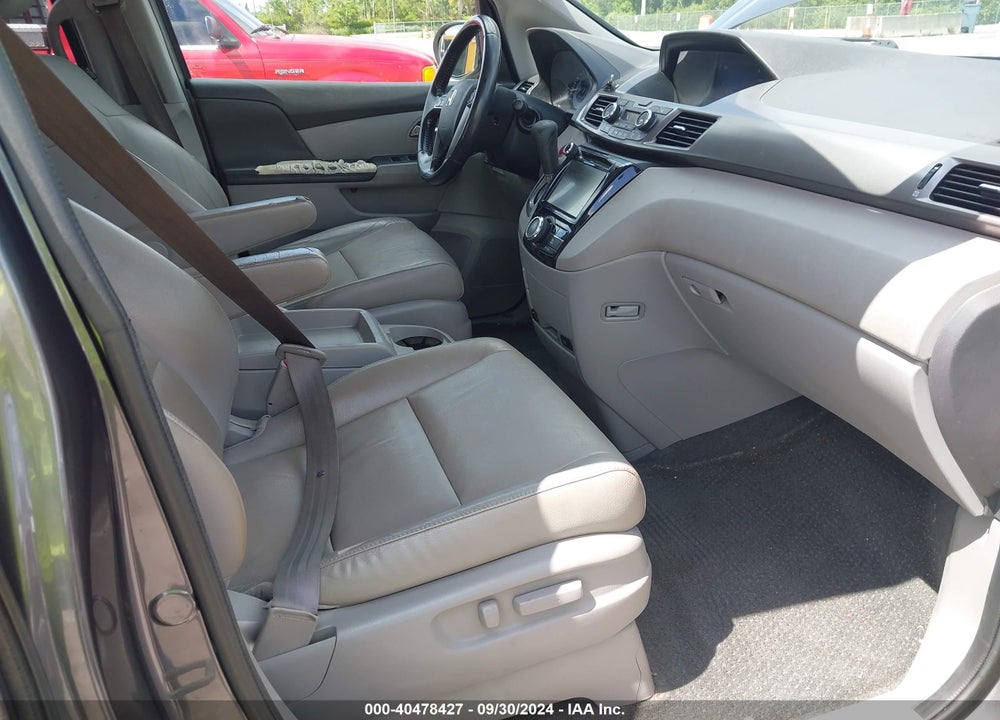 2016 HONDA ODYSSEY EX-L VIN: 5FNRL5H61GB063592