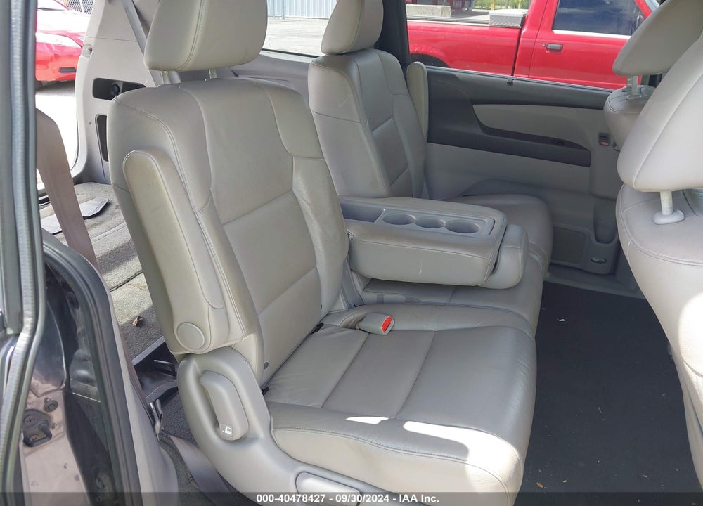 2016 HONDA ODYSSEY EX-L VIN: 5FNRL5H61GB063592