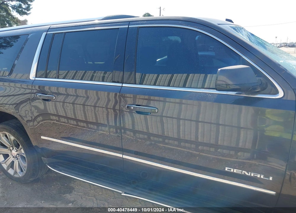 2016 GMC YUKON XL DENALI VIN: 1GKS1HKJ7GR320341