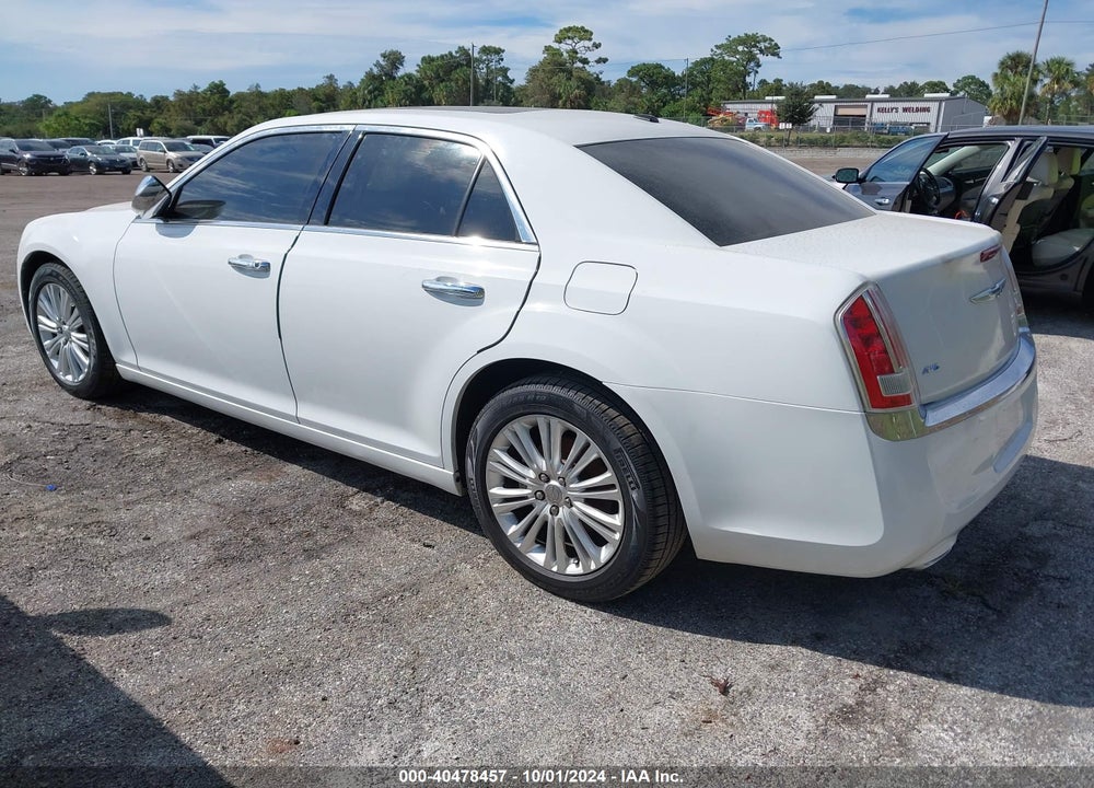 2014 CHRYSLER 300C VIN: 2C3CCAKT3EH293028