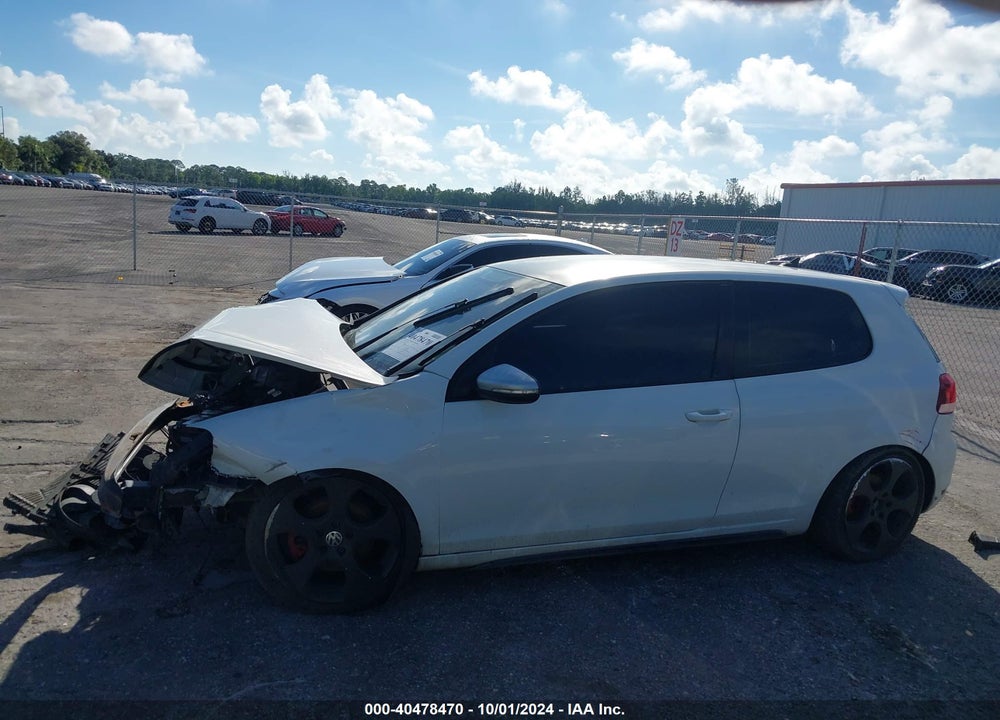2011 VOLKSWAGEN GTI 2-DOOR VIN: WVWEV7AJ7BW055889
