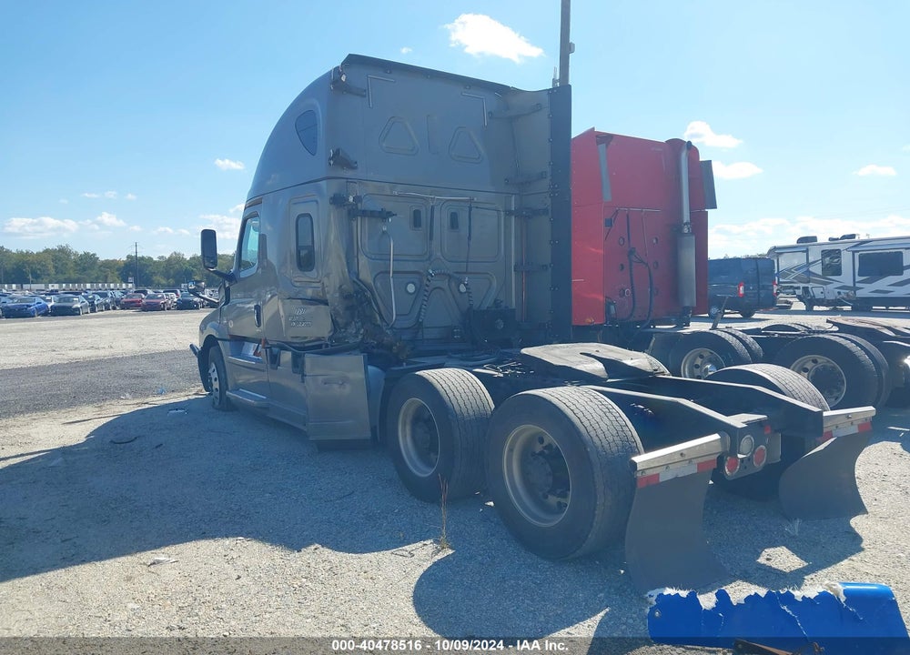 2020 FREIGHTLINER NEW CASCADIA 126 VIN: 3AKJHHDRXLSLK0771