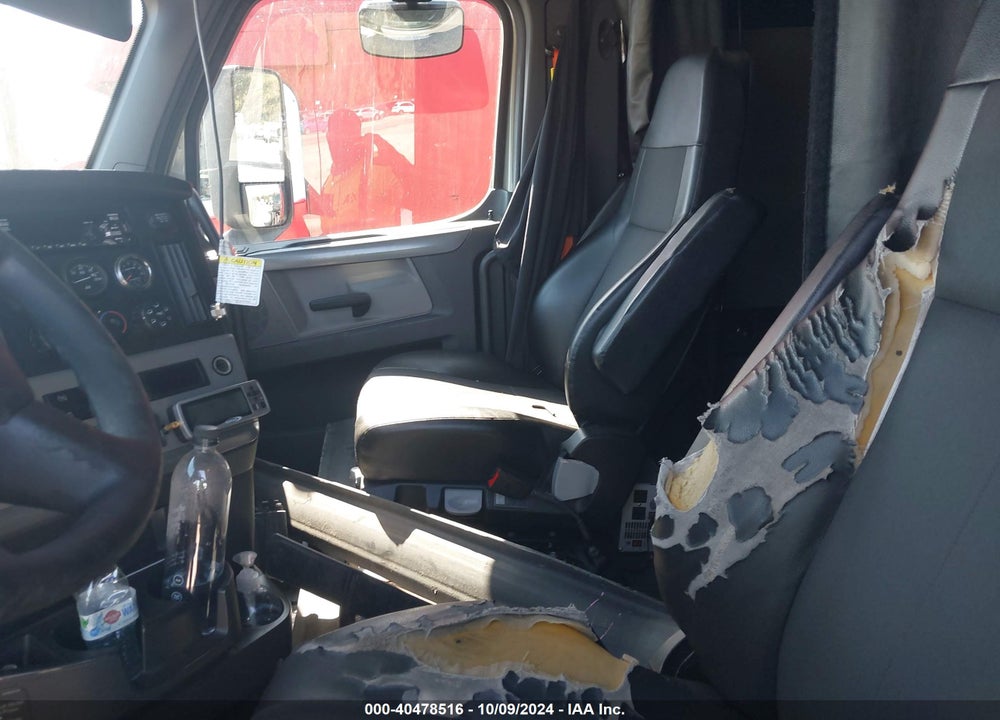 2020 FREIGHTLINER NEW CASCADIA 126 VIN: 3AKJHHDRXLSLK0771