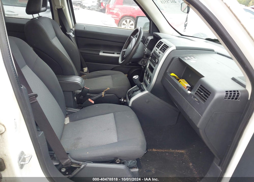 2008 JEEP PATRIOT SPORT VIN: 1J8FF28W08D620731