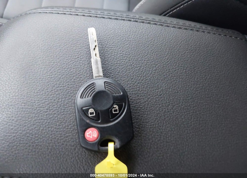 2016 FORD ESCAPE VIN: 1FMCU0GX5GUC08930