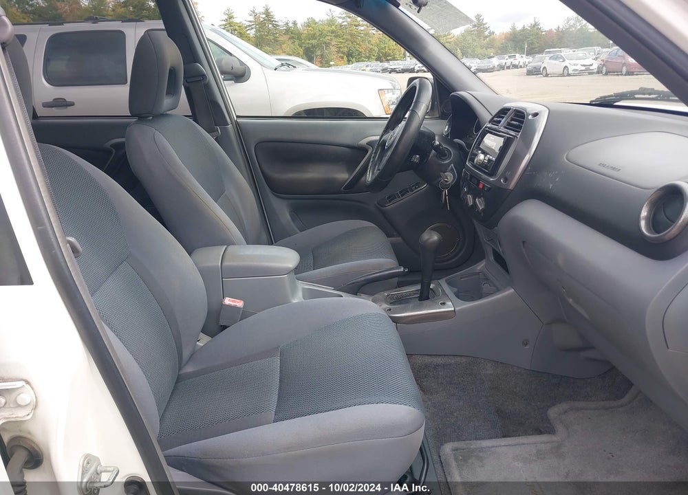 2003 TOYOTA RAV4 VIN: JTEHH20V430247539
