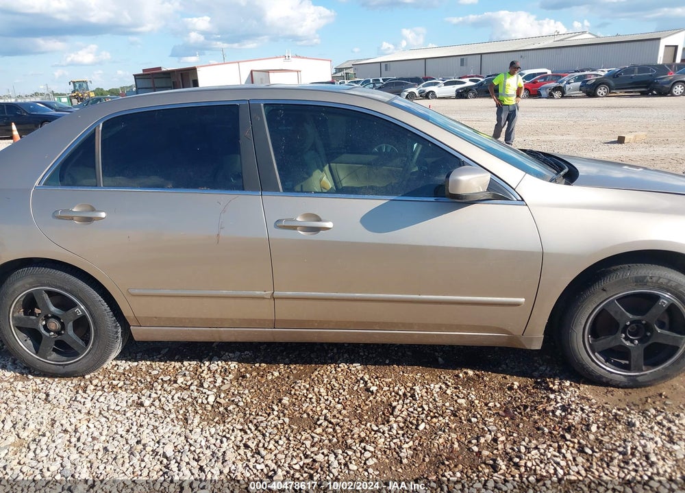 2003 HONDA ACCORD 2.4 EX VIN: 1HGCM56613A135160
