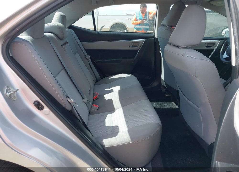 2015 TOYOTA COROLLA LE VIN: 5YFBURHE1FP343660