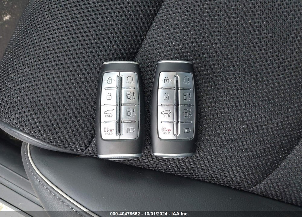2023 GENESIS GV70 2.5T AWD VIN: KMUMADTB2PU135516