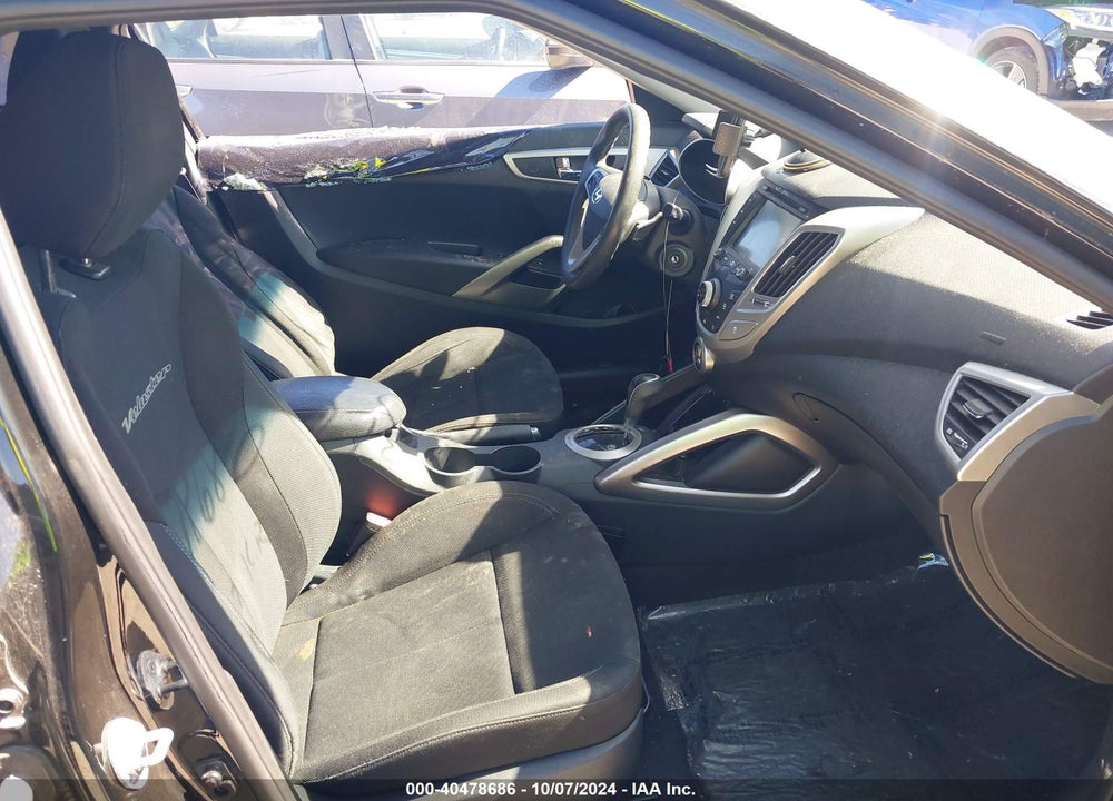 2015 HYUNDAI VELOSTER VIN: KMHTC6AD5FU237234
