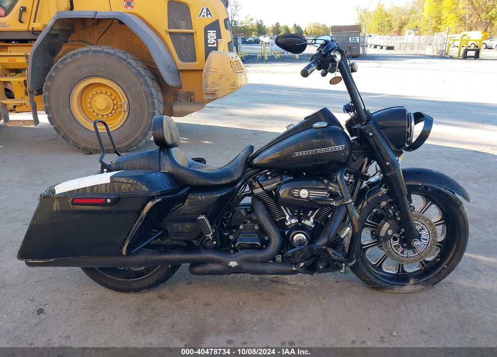 2018 HARLEY-DAVIDSON FLHRXS VIN: 1HD1KVC10JB603535