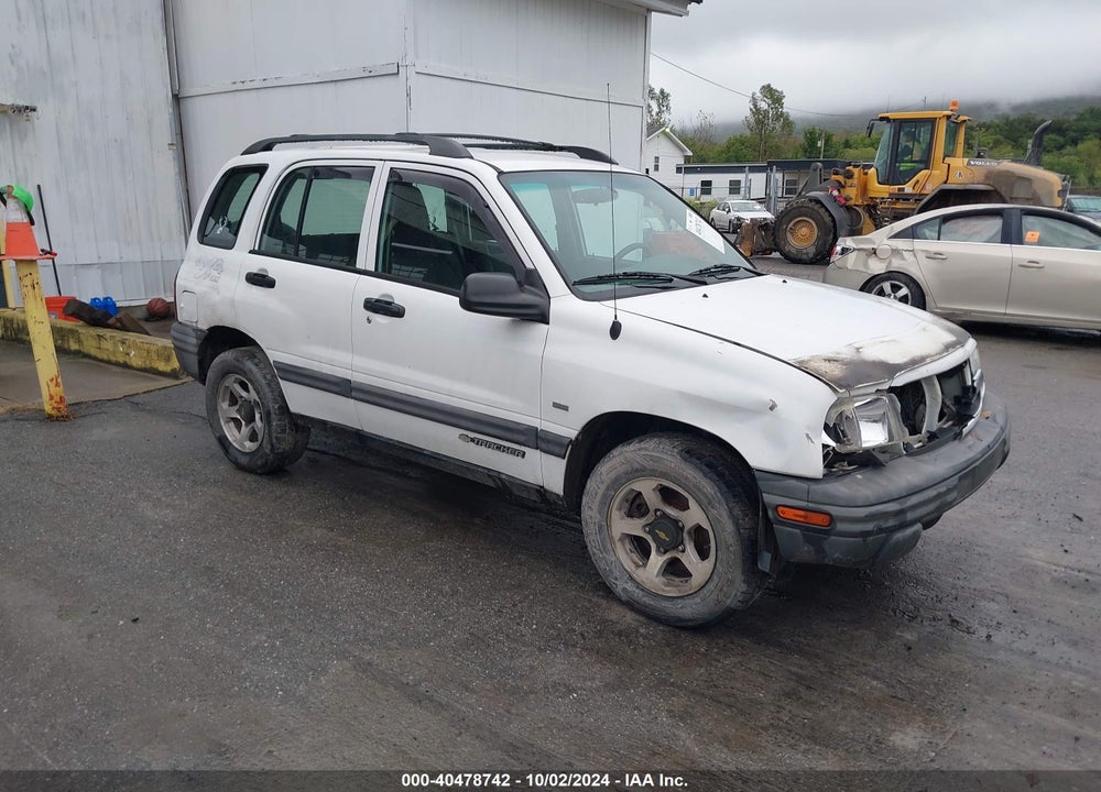 2002 CHEVROLET TRACKER HARD TOP BASE VIN: 2CNBJ13C526932640
