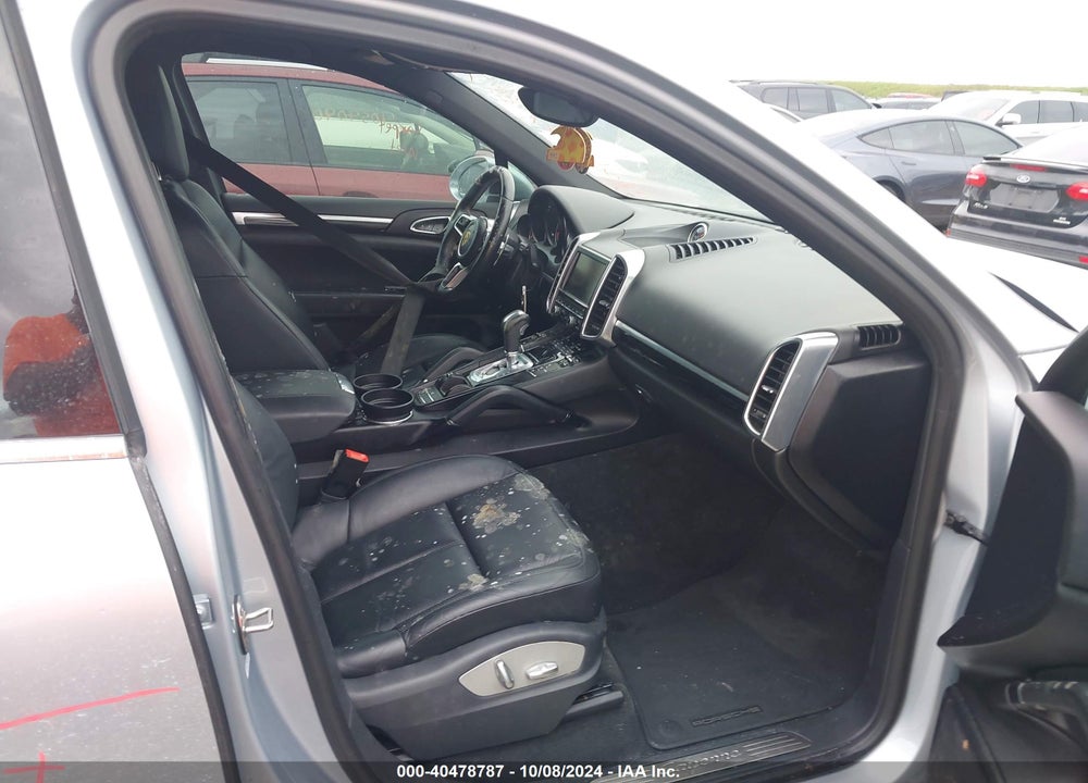 2016 PORSCHE CAYENNE VIN: WP1AA2A26GLA10293