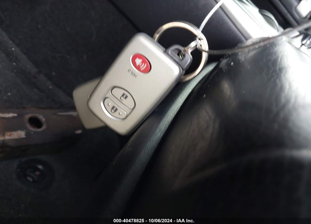 2013 TOYOTA 4RUNNER LIMITED VIN: JTEZU5JR5D5059958