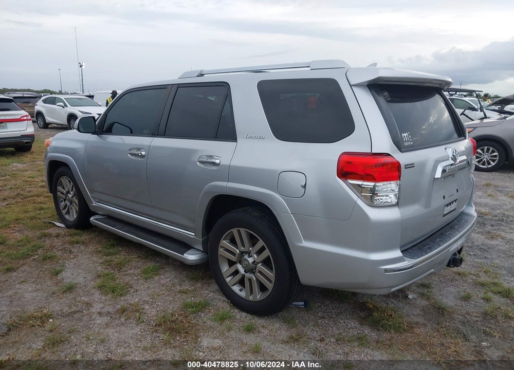 2013 TOYOTA 4RUNNER LIMITED VIN: JTEZU5JR5D5059958
