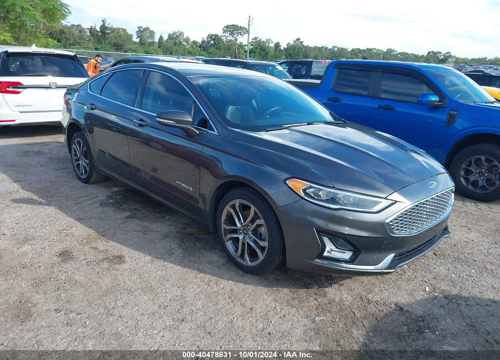 2019 FORD FUSION HYBRID TITANIUM VIN: 3FA6P0RU4KR209231
