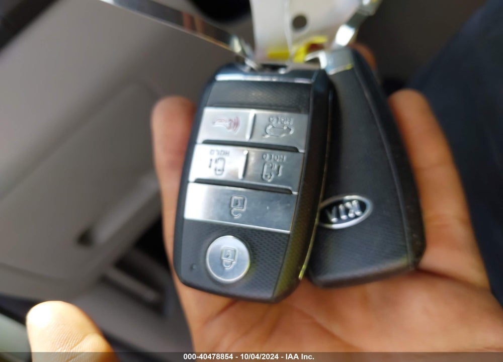 2015 KIA SEDONA SX VIN: KNDMC5C19F6046569
