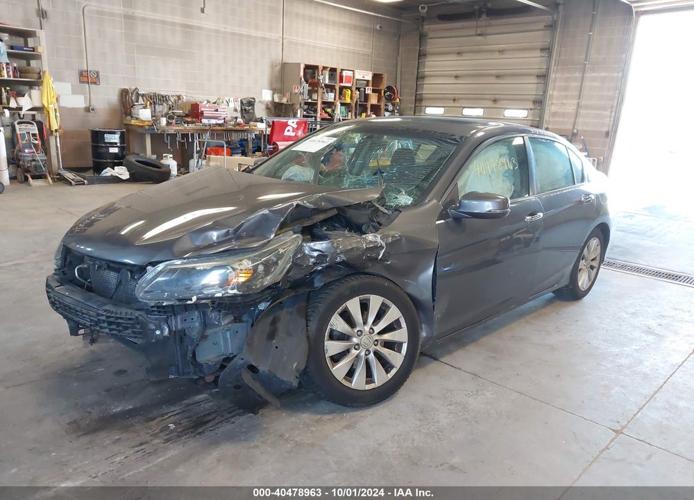 2013 HONDA ACCORD EX VIN: 1HGCR2F72DA137381