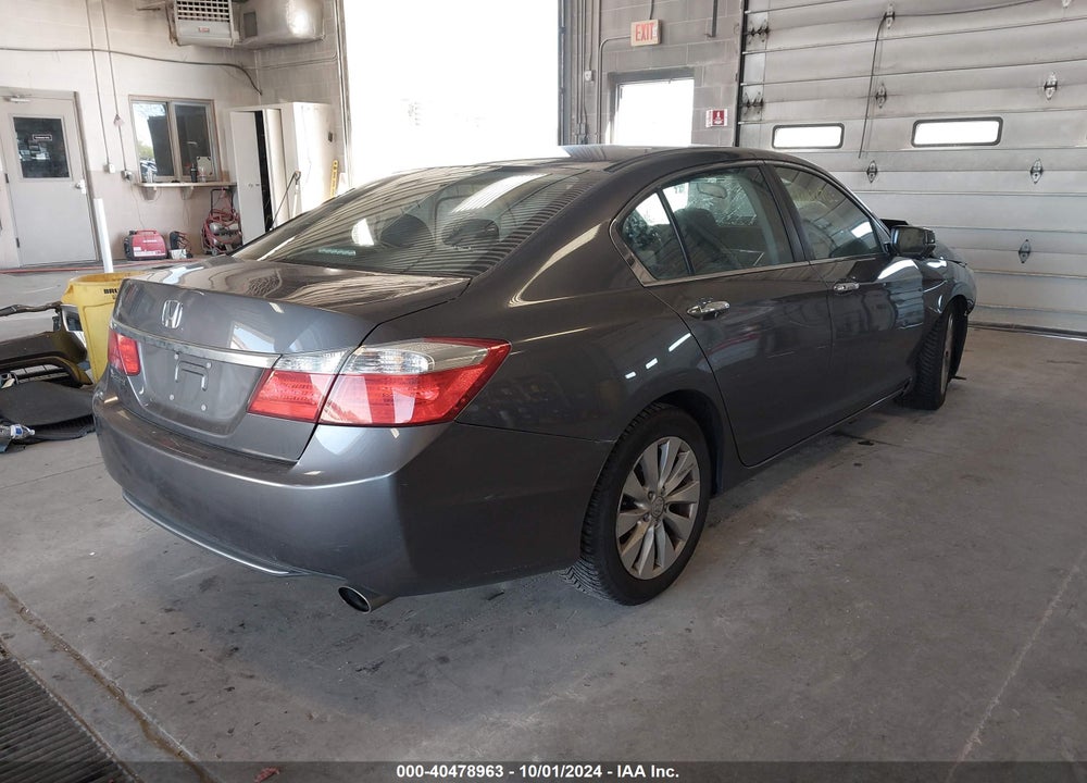 2013 HONDA ACCORD EX VIN: 1HGCR2F72DA137381