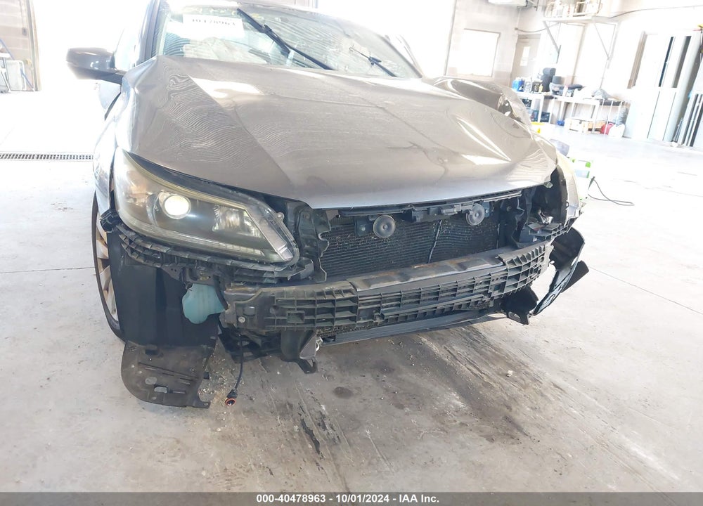 2013 HONDA ACCORD EX VIN: 1HGCR2F72DA137381
