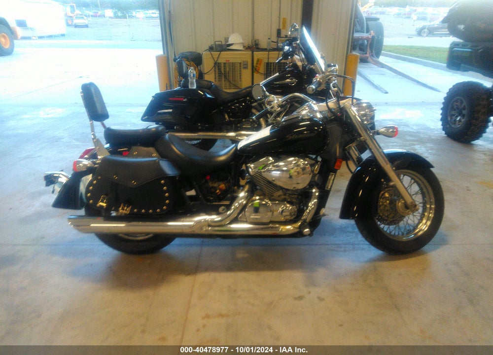 2004 HONDA VT750 C VIN: JH2RC50044K012181