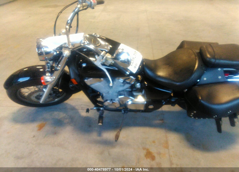 2004 HONDA VT750 C VIN: JH2RC50044K012181
