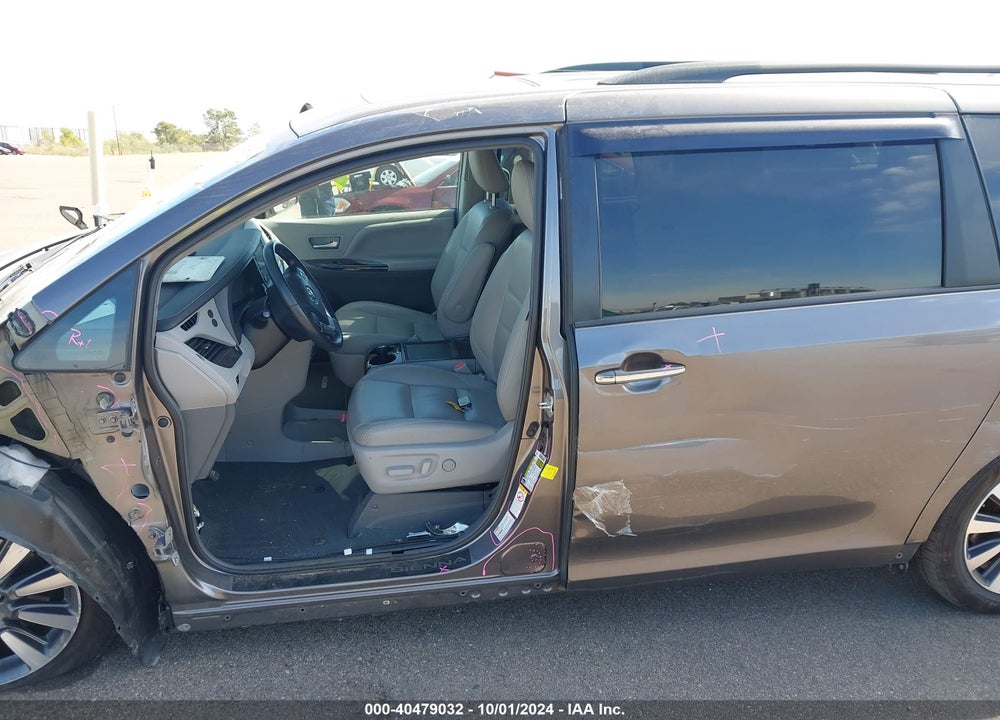 2019 TOYOTA SIENNA XLE 7 PASSENGER VIN: 5TDDZ3DC3KS217961