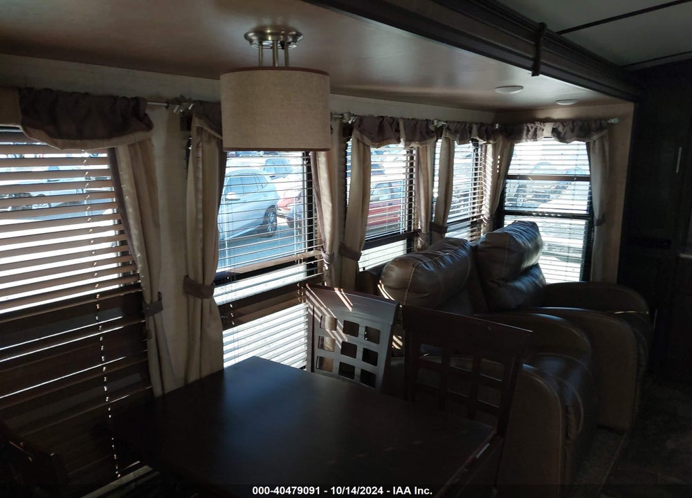 2016 FORE SURVEYOR VIN: 4X4TSVJ28GL027860