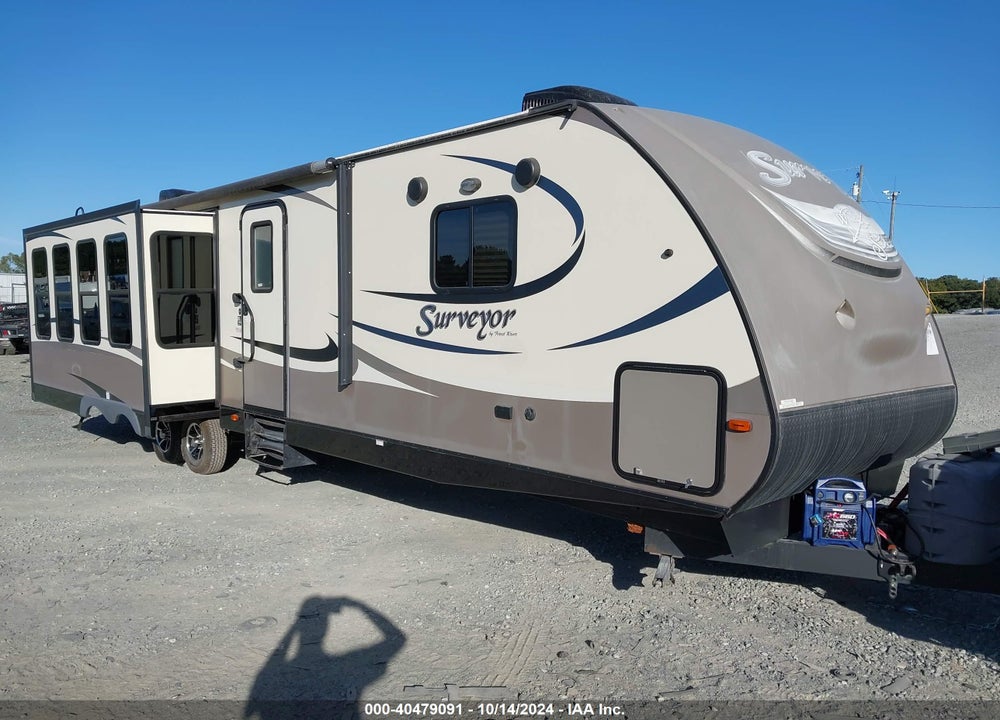 2016 FORE SURVEYOR VIN: 4X4TSVJ28GL027860