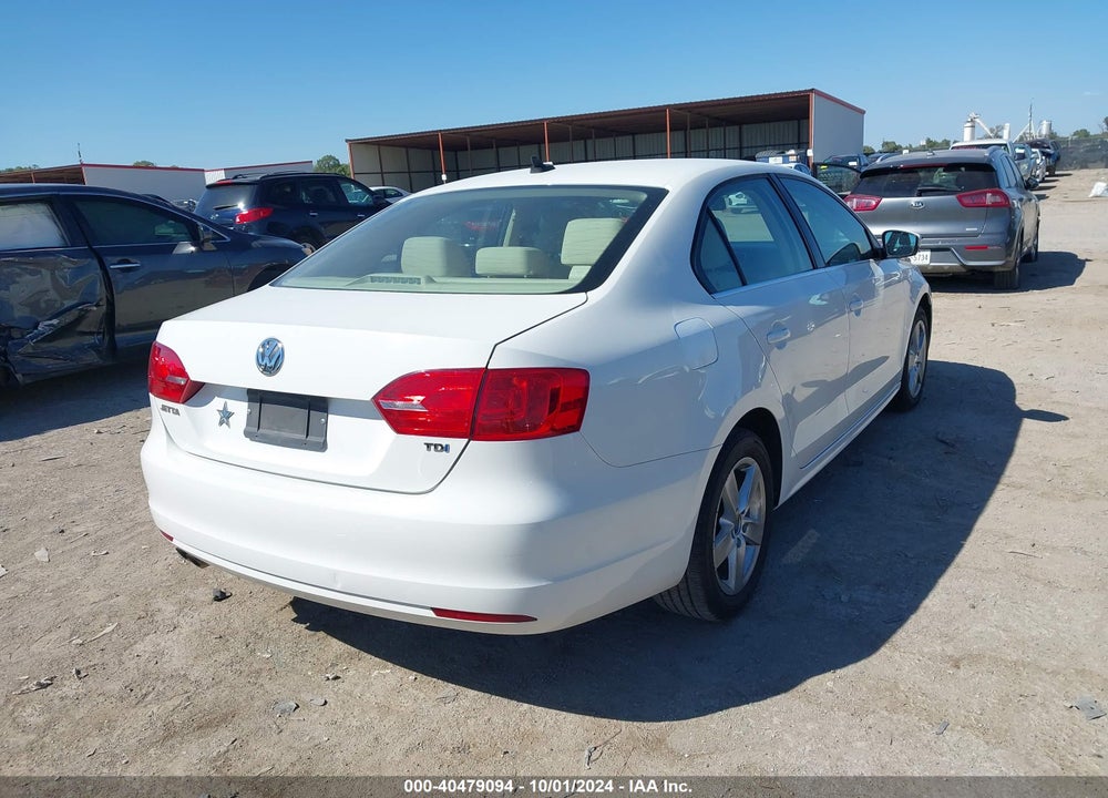2013 VOLKSWAGEN JETTA 2.0L TDI VIN: 3VWLL7AJXDM202784