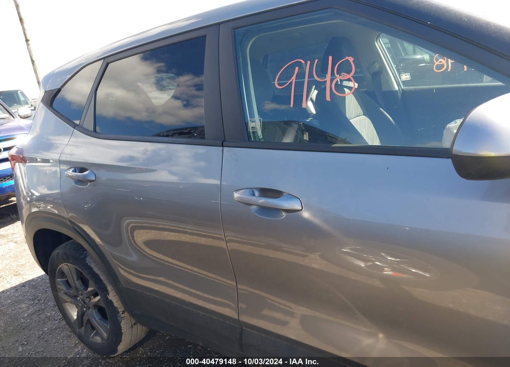 2022 KIA SELTOS LX VIN: KNDEPCAA2N7319215