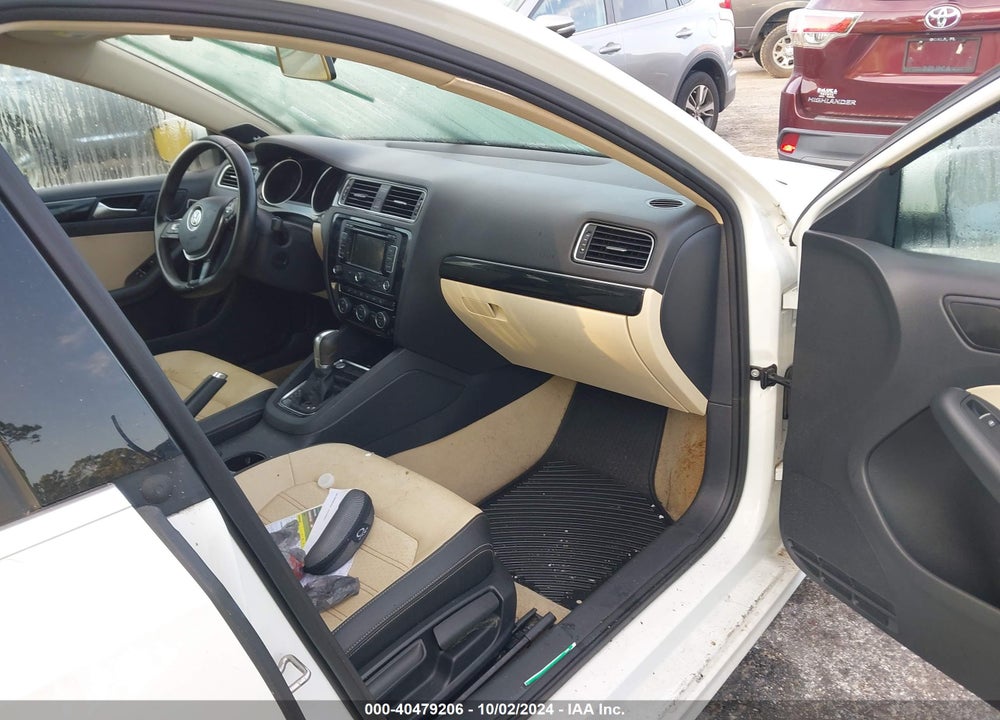 2015 VOLKSWAGEN JETTA 1.8T SEL VIN: 3VWL07AJ9FM236954