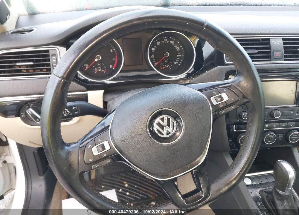 2015 VOLKSWAGEN JETTA 1.8T SEL VIN: 3VWL07AJ9FM236954