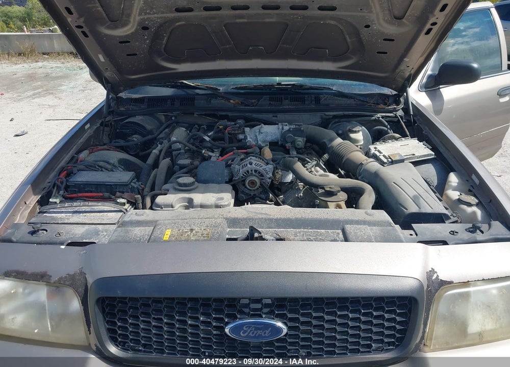 2007 FORD CROWN VICTORIA VIN: 2FAFP71W77X122714