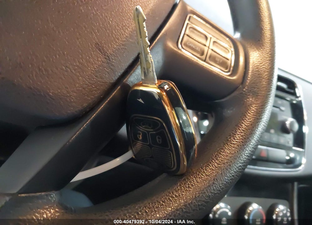 2014 CHRYSLER 200 LX VIN: 1C3CCBAB1EN123501