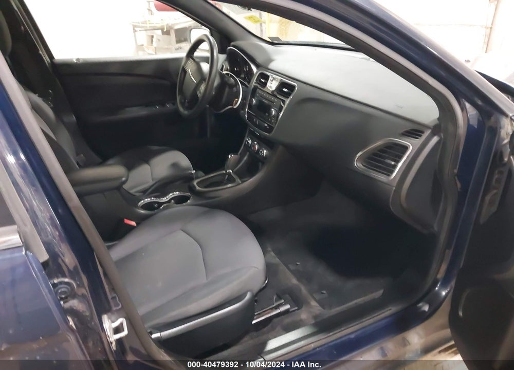 2014 CHRYSLER 200 LX VIN: 1C3CCBAB1EN123501