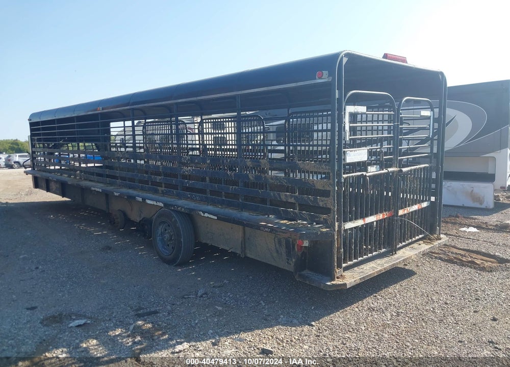 2009 GOOSENECK LIVESTOCK TRAILER VIN: 2009HOMEMADEGOOSN