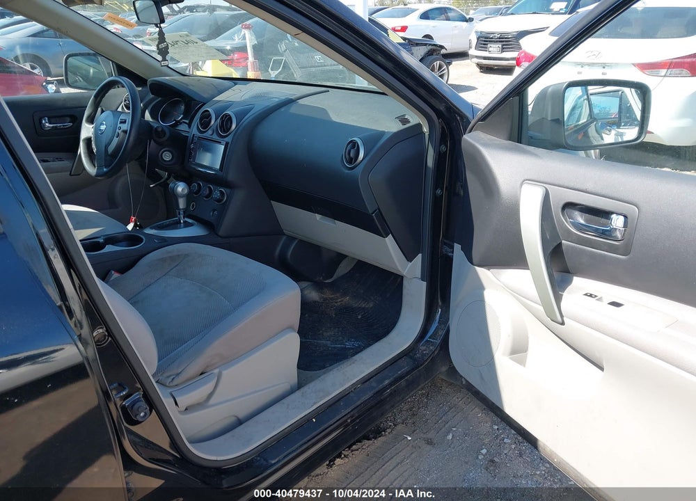 2015 NISSAN ROGUE SELECT S VIN: JN8AS5MV9FW259467