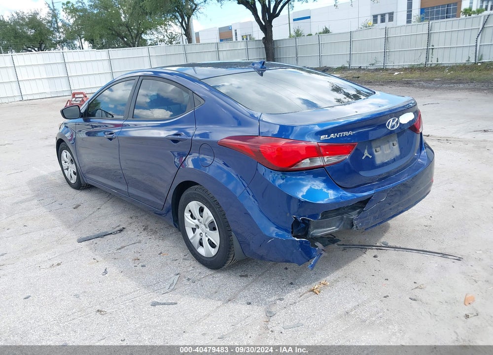 2016 HYUNDAI ELANTRA SE VIN: 5NPDH4AE2GH756843