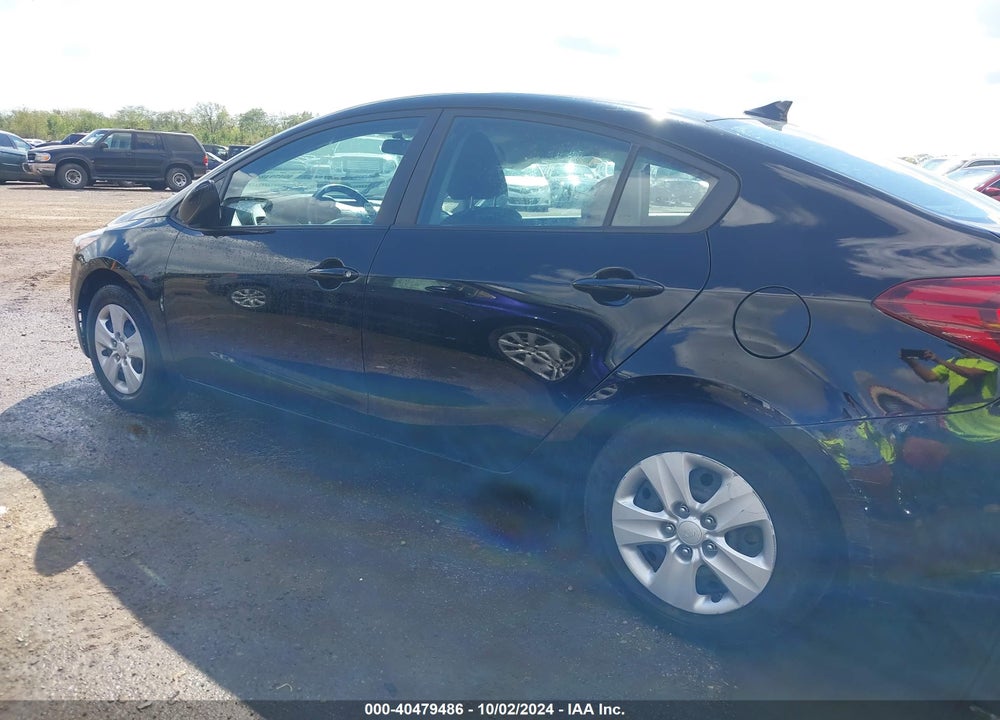2018 KIA FORTE LX VIN: 3KPFK4A74JE268954