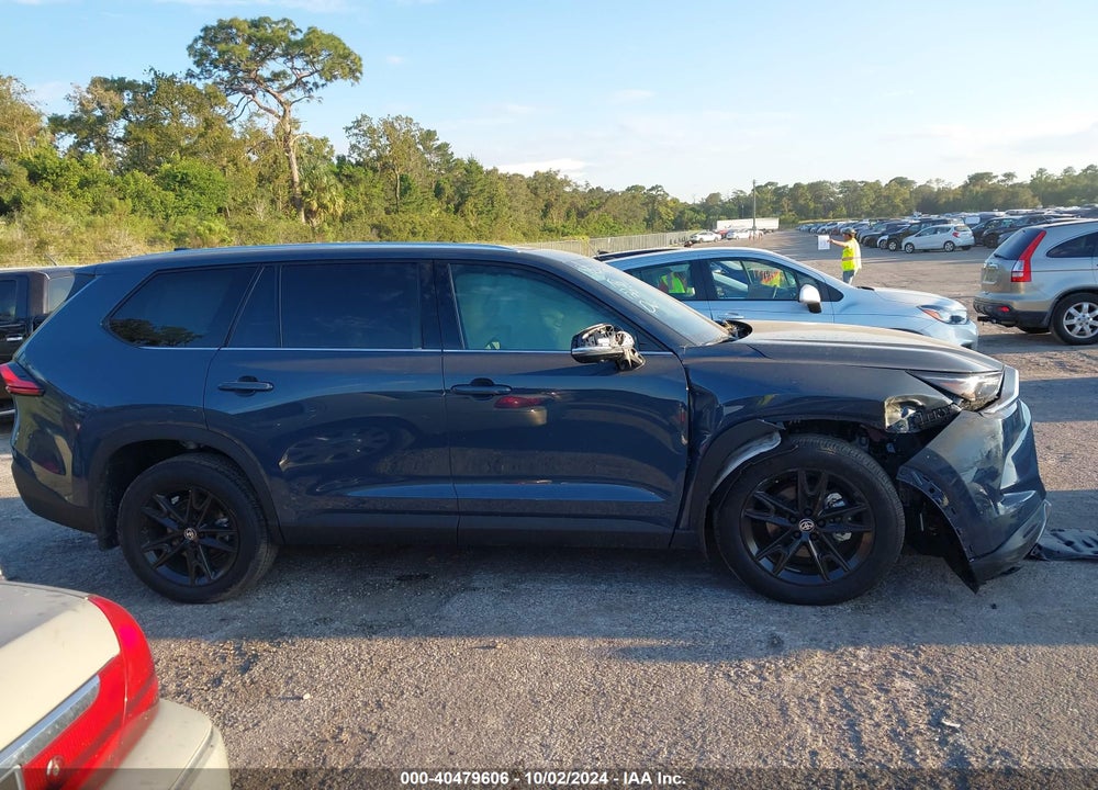 2024 TOYOTA GRAND HIGHLANDER PLATINUM VIN: 5TDAAAB51RS037715
