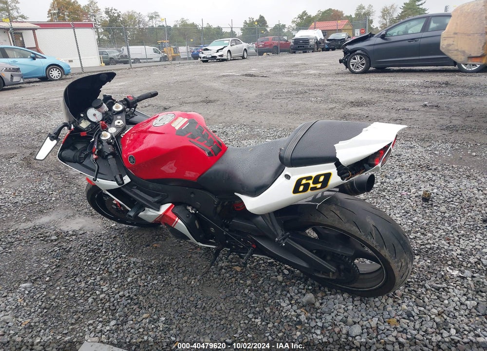 2005 YAMAHA YZFR6 L VIN: JYARJ06E25A027690