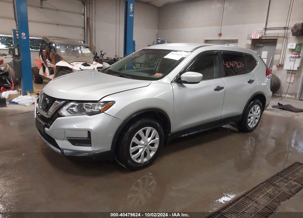 2017 NISSAN ROGUE S VIN: 5N1AT2MV3HC798870